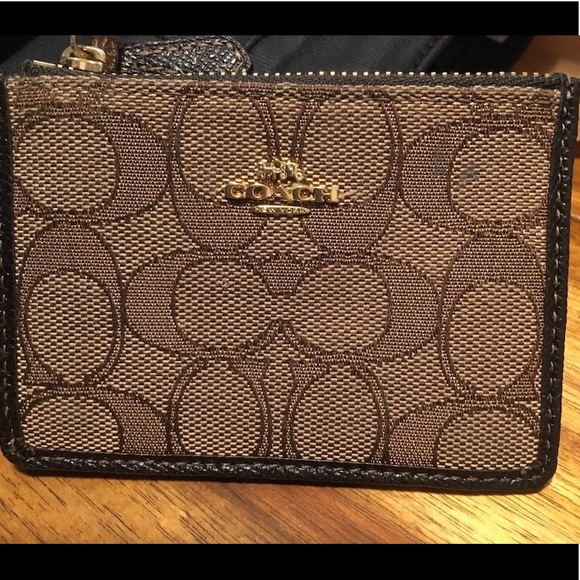 Coach Accessories - COACH ID COIN PURSE with Keychain *NEW*
